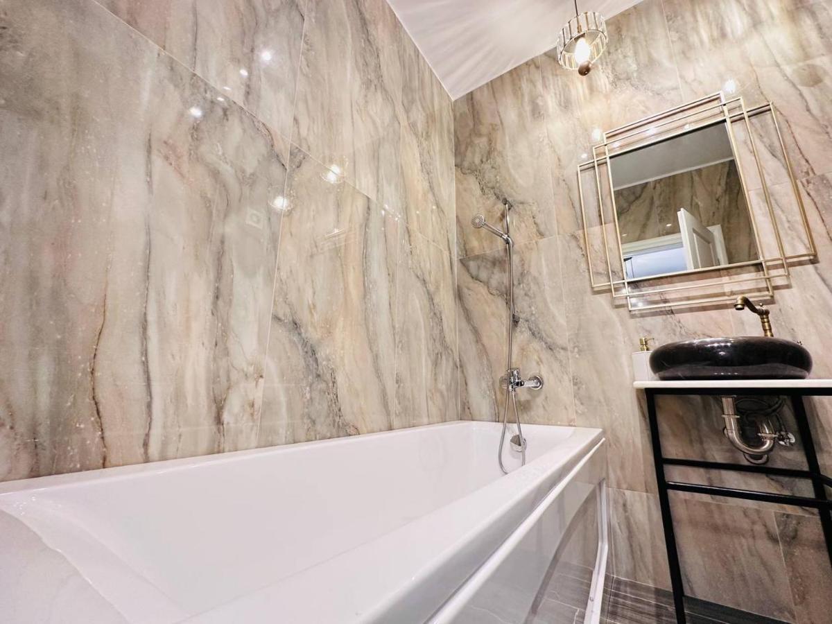 Happy Studio By Rh Living Bucureşti Eksteriør bilde